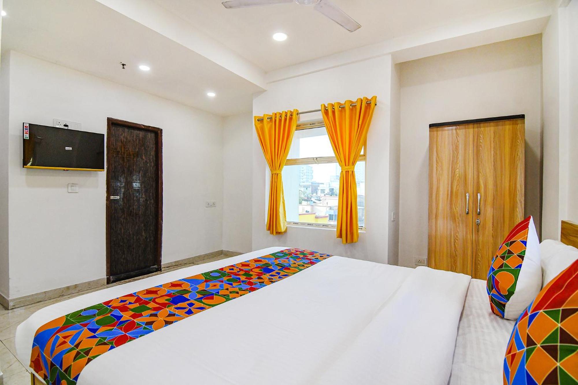 Fabhotel Grand Hazra Inn - Nr Ballygunge Station โกลกาตา ภายนอก รูปภาพ