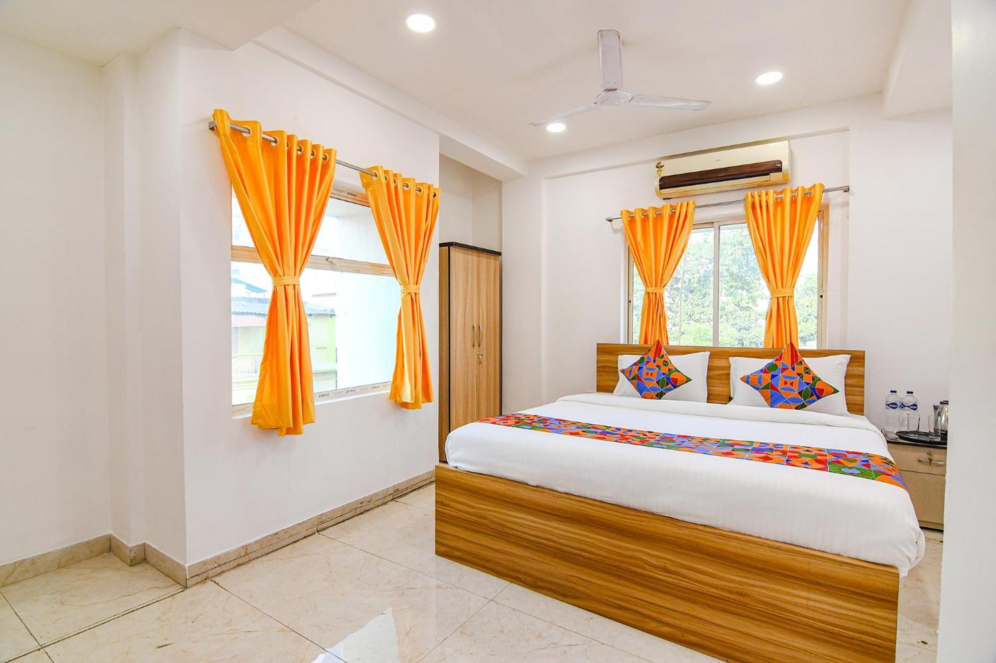 Fabhotel Grand Hazra Inn - Nr Ballygunge Station โกลกาตา ภายนอก รูปภาพ